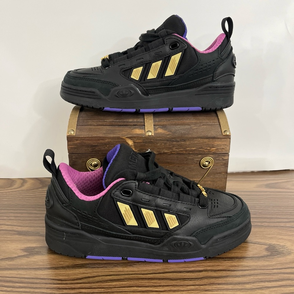 adidas ADI2000 Yu-Gi-Oh Men’s Size 4 Women’s Size 5.5  Shoes With NO CARD